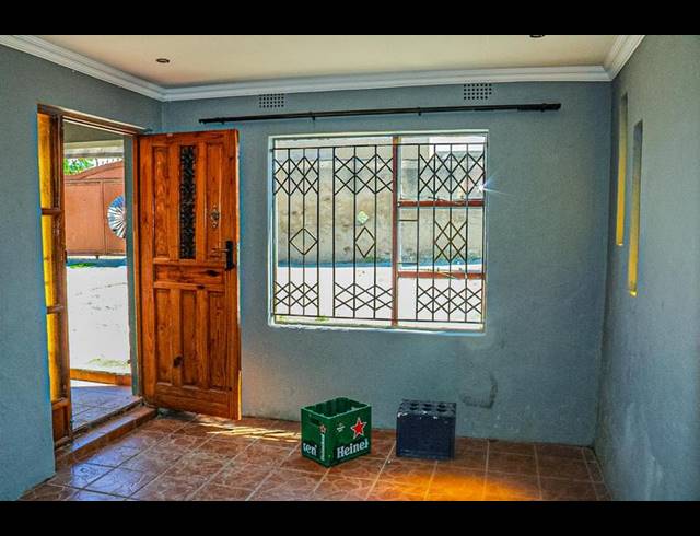 3 BEDROOM HOUSE FOR SALE IN TEMBISA